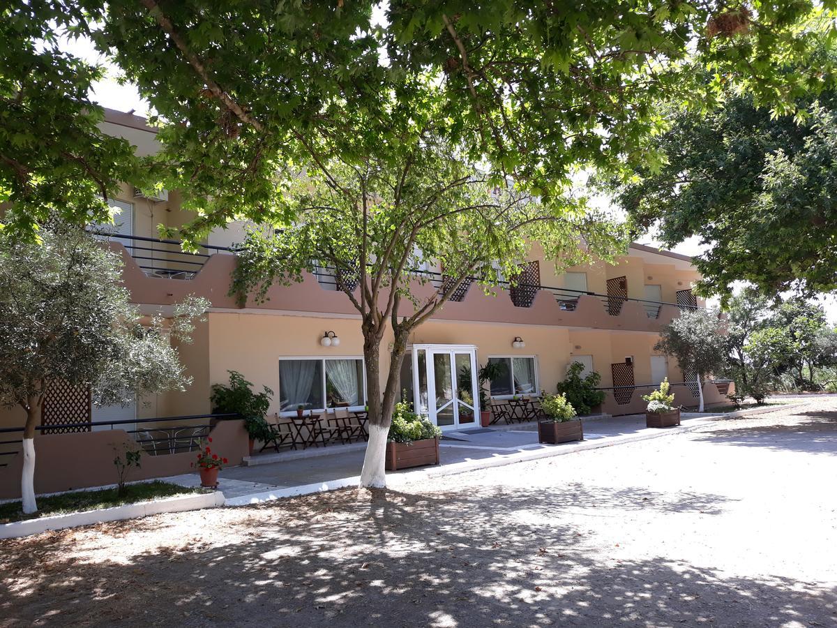 Hotel Isidora Loutros ภายนอก รูปภาพ